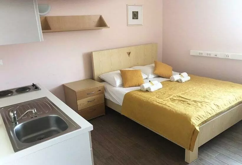 Hostel M