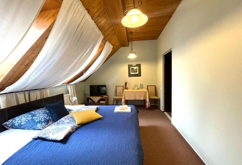 Отель Art Pension Dans Le Parc