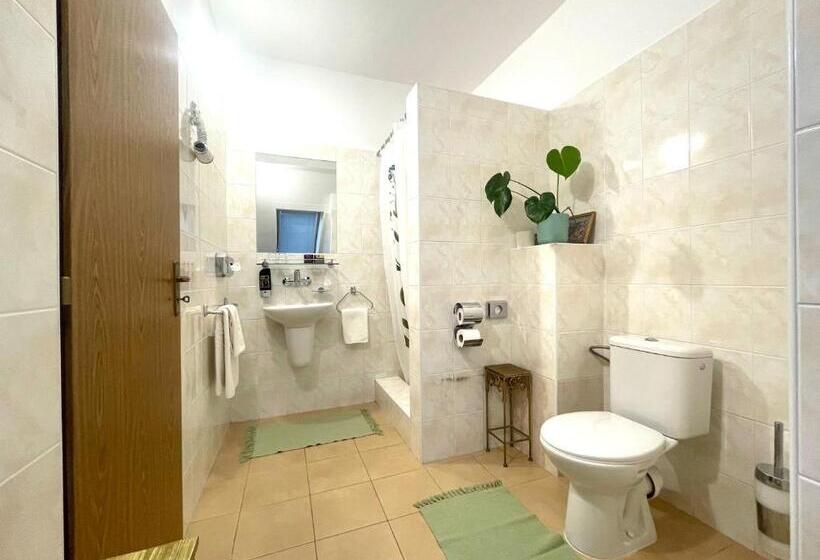 Отель Art Pension Dans Le Parc