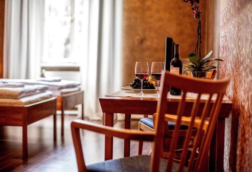 Hotel Kaštieľ Mojmírovce