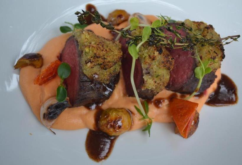 Hotel Kaštieľ Mojmírovce