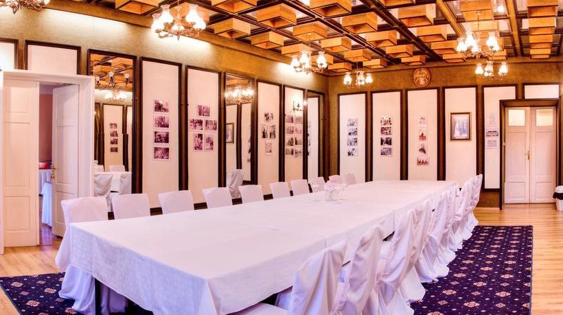 Hotel Kaštieľ Mojmírovce