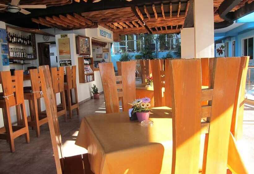 Montani Beach Resort Puerto Galera Powered By Cocotel