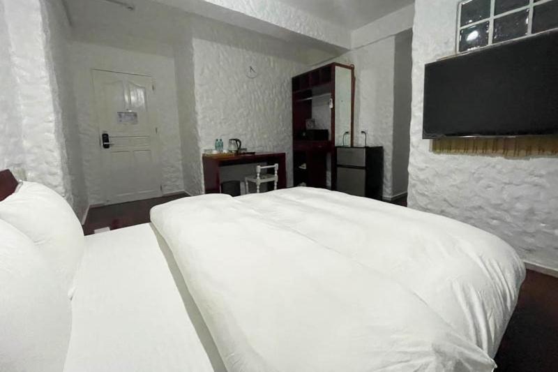 Montani Beach Resort Puerto Galera Powered By Cocotel