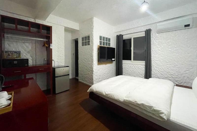 Montani Beach Resort Puerto Galera Powered By Cocotel