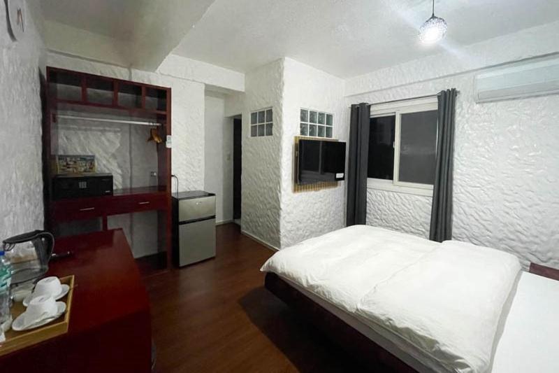 Montani Beach Resort Puerto Galera Powered By Cocotel