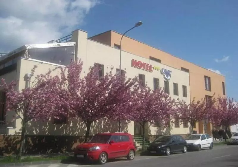 Hotelli Oko