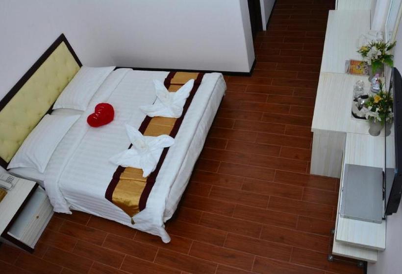 هتل Platinum River View