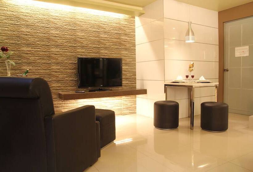 Мотель One Serenata Hotel Bacao