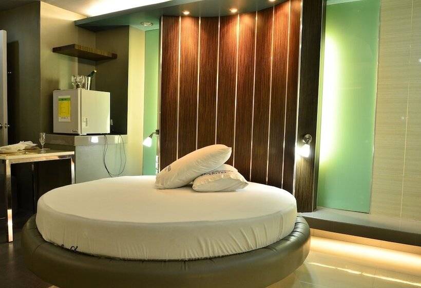 Мотель One Serenata Hotel Bacao