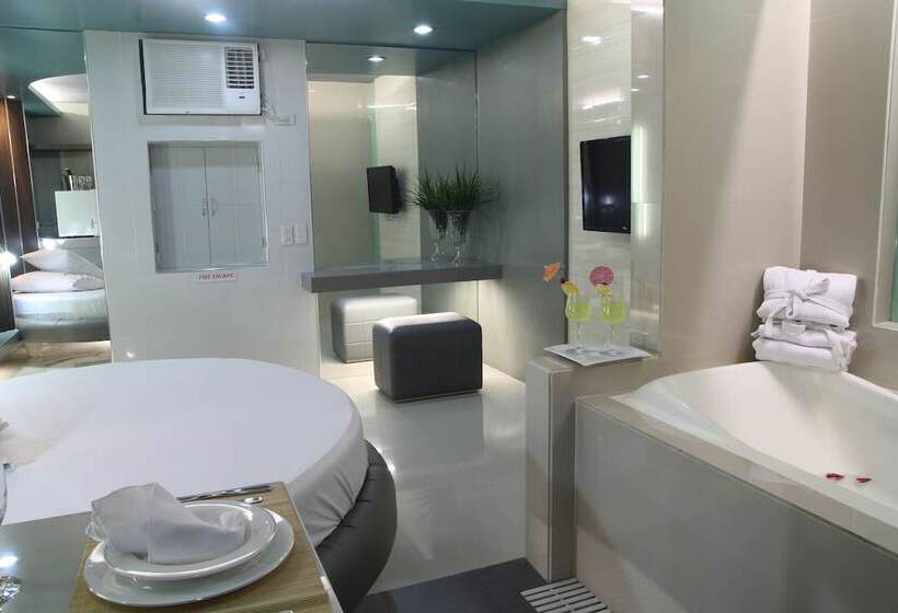 Мотель One Serenata Hotel Bacao