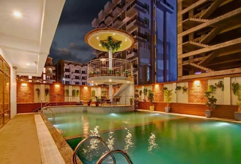 Lomakeskus The Pikus Paradise