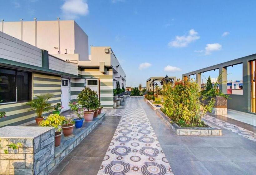 منتجع The Pikus Paradise