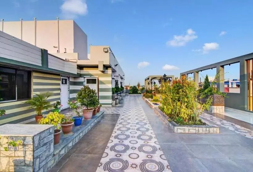 Lomakeskus The Pikus Paradise