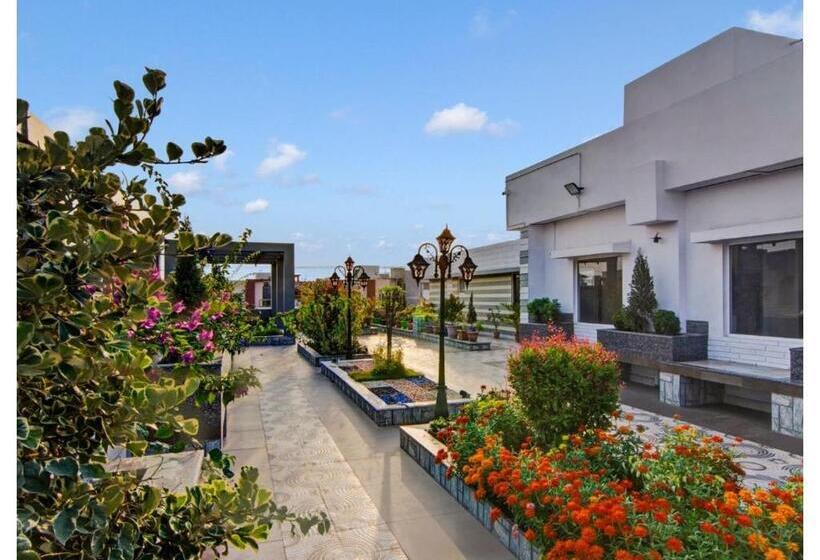 منتجع The Pikus Paradise