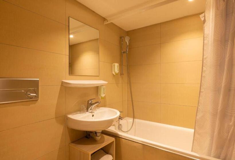 پانسیون Fred Guest House Zürich Hauptbahnhof