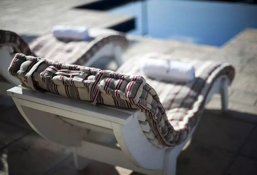 هاستل Afrovibe Beach Villa
