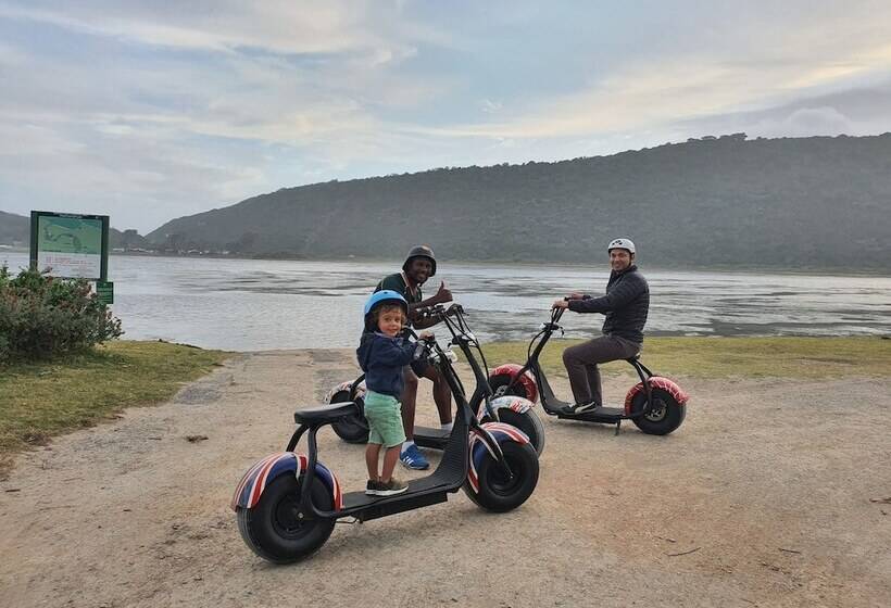 هاستل Afrovibe Beach Villa