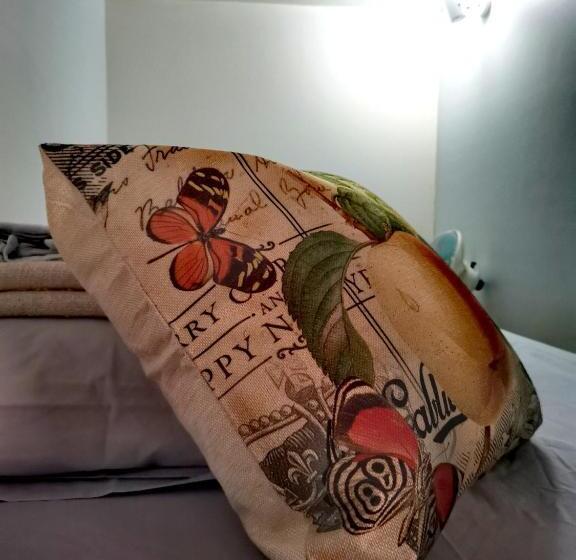 Sojourn Beds & Cafe   Hostel