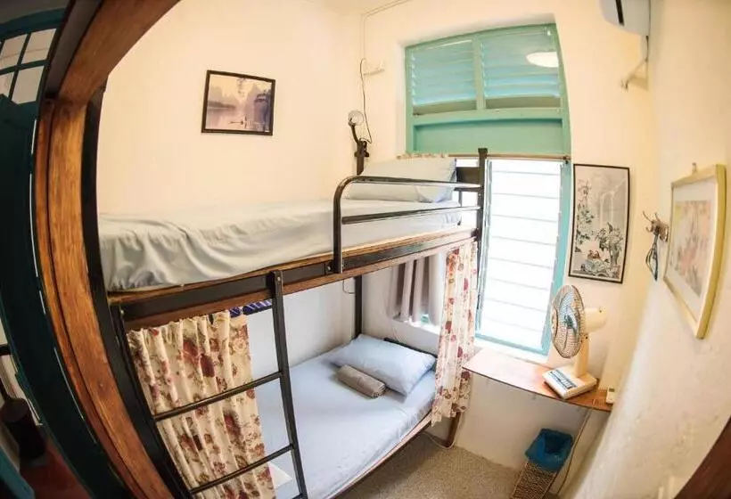 Sojourn Beds & Cafe   Hostel