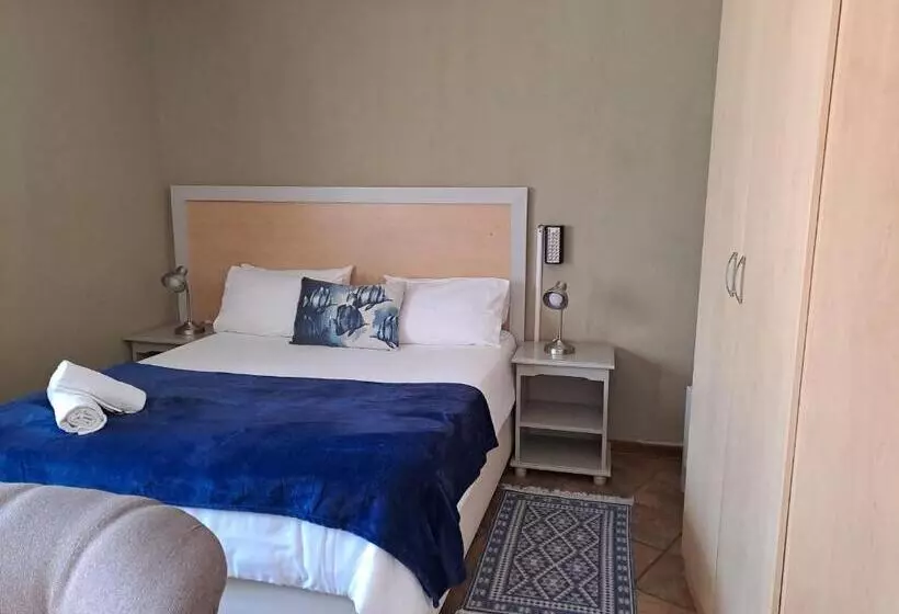 Amigos Bed & Breakfast   No Loadshedding