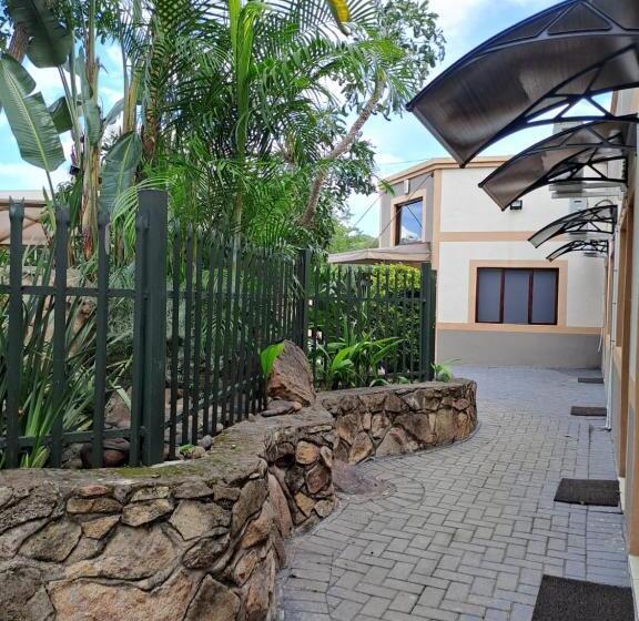 Amigos Bed & Breakfast No Loadshedding