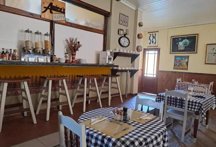 Amigos Bed & Breakfast   No Loadshedding