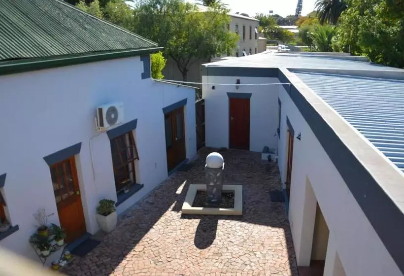 B&b Sauvignon Country Lodge