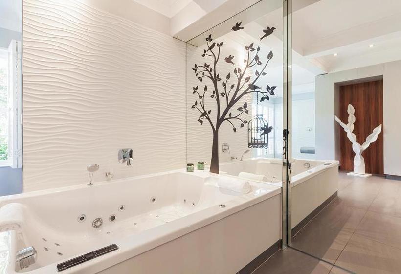 민박 14 On Klein Constantia