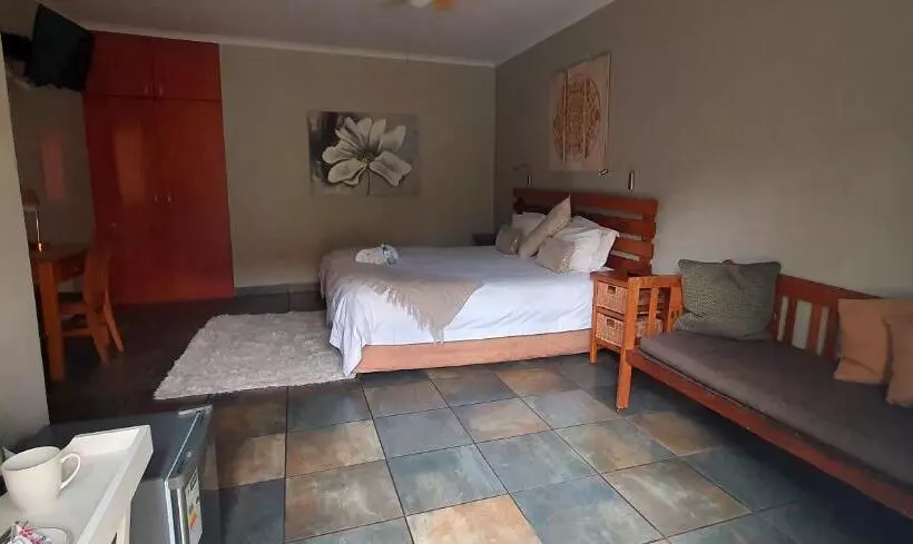 ベッドアンドブレックファースト Aero Lodge Guest House
