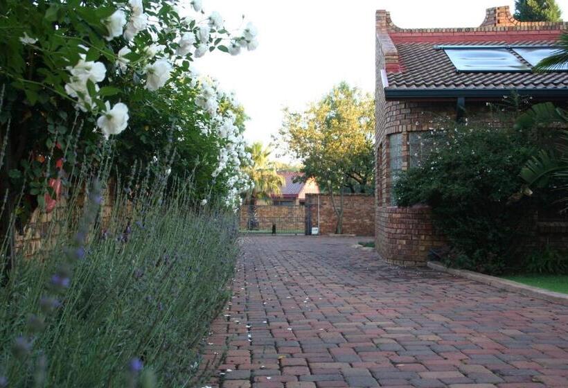 צימר Aero Lodge Guest House