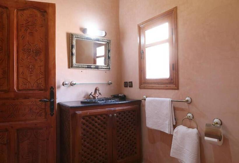 مبيت وإفطار Dar Aymane