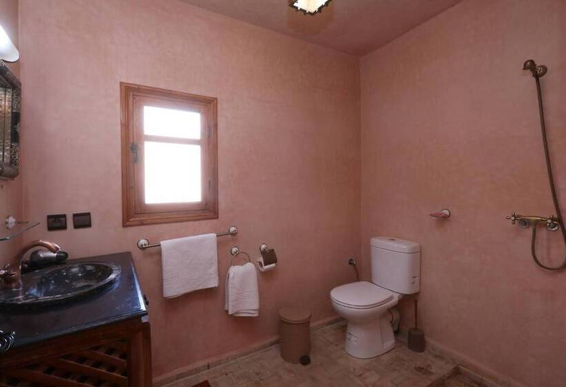 مبيت وإفطار Dar Aymane