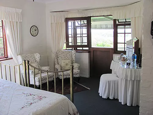 تختخواب و صبحانه Kingfisher Country House