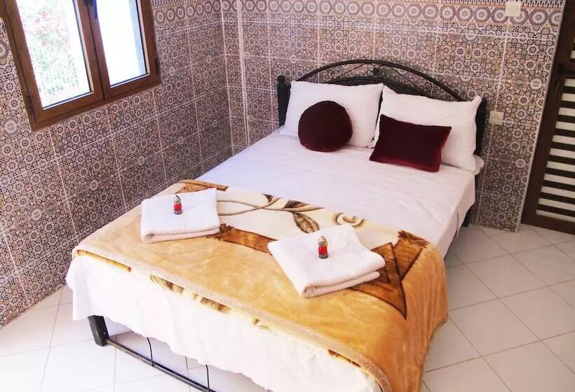 تختخواب و صبحانه Riad De Reve