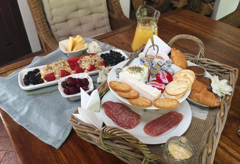 민박 The White Manor