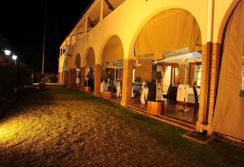 هتل Kimberley Club Guesthouse