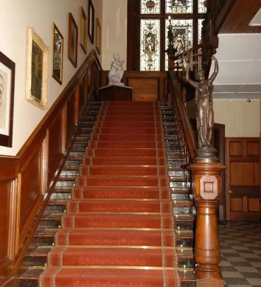 هتل Kimberley Club Guesthouse