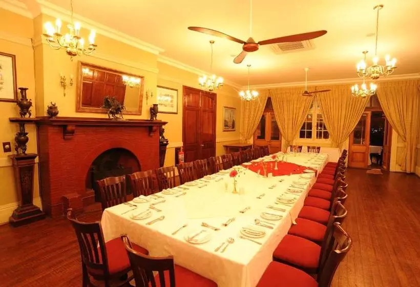 هتل Kimberley Club Guesthouse