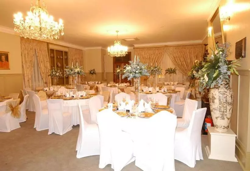 هتل Kimberley Club Guesthouse