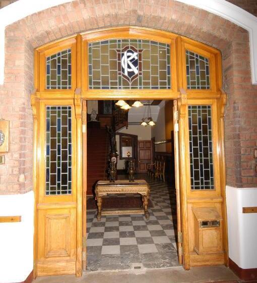 בית מלון כפרי Kimberley Club Guesthouse