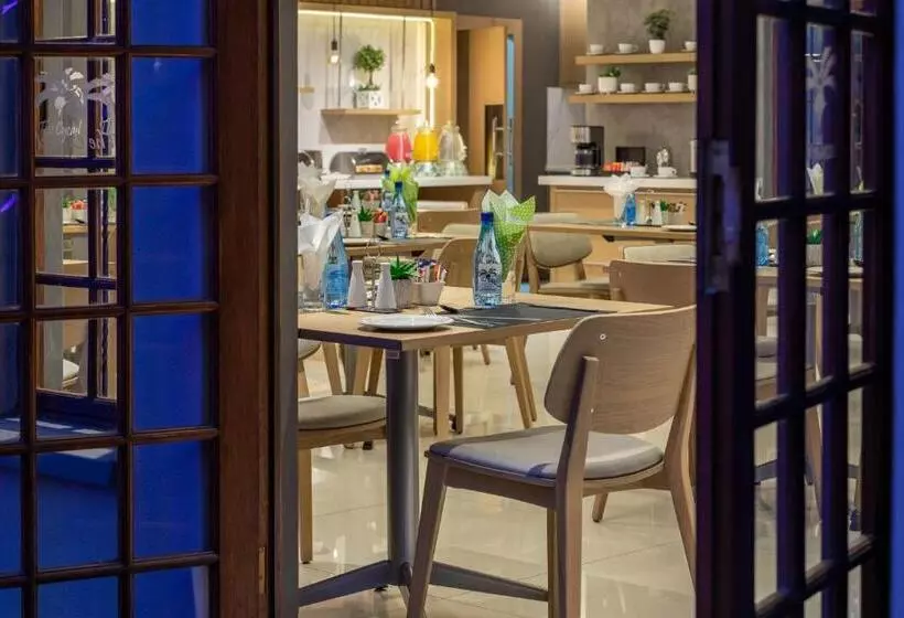 Hotelli The Cycad Lodge & Chalets