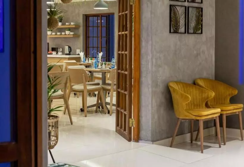 Hotelli The Cycad Lodge & Chalets