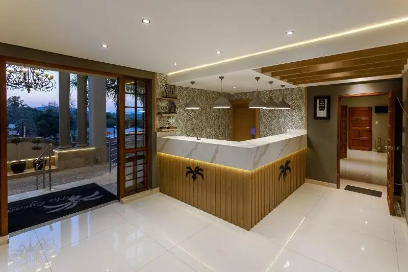 هتل The Cycad Lodge & Chalets