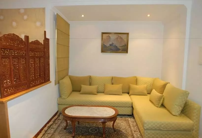 استراحتگاه Résidence Ifrane Palace