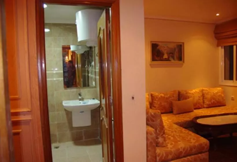 استراحتگاه Résidence Ifrane Palace