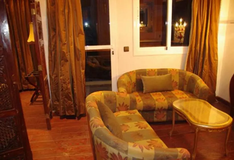 استراحتگاه Résidence Ifrane Palace