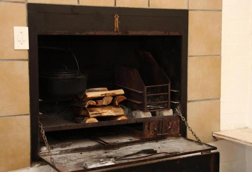 Riviera Hotel & Chalets