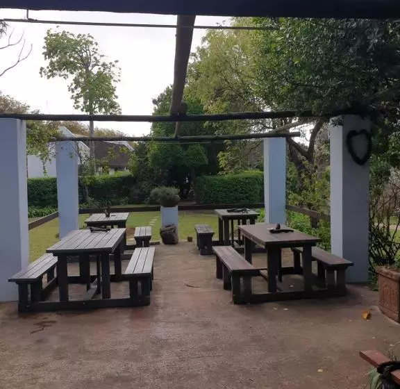 Rosedale Organic Farm Bed & Breakfast