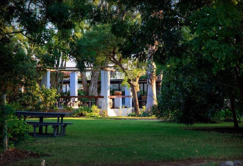 Rosedale Organic Farm Bed & Breakfast